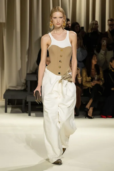 Look 4